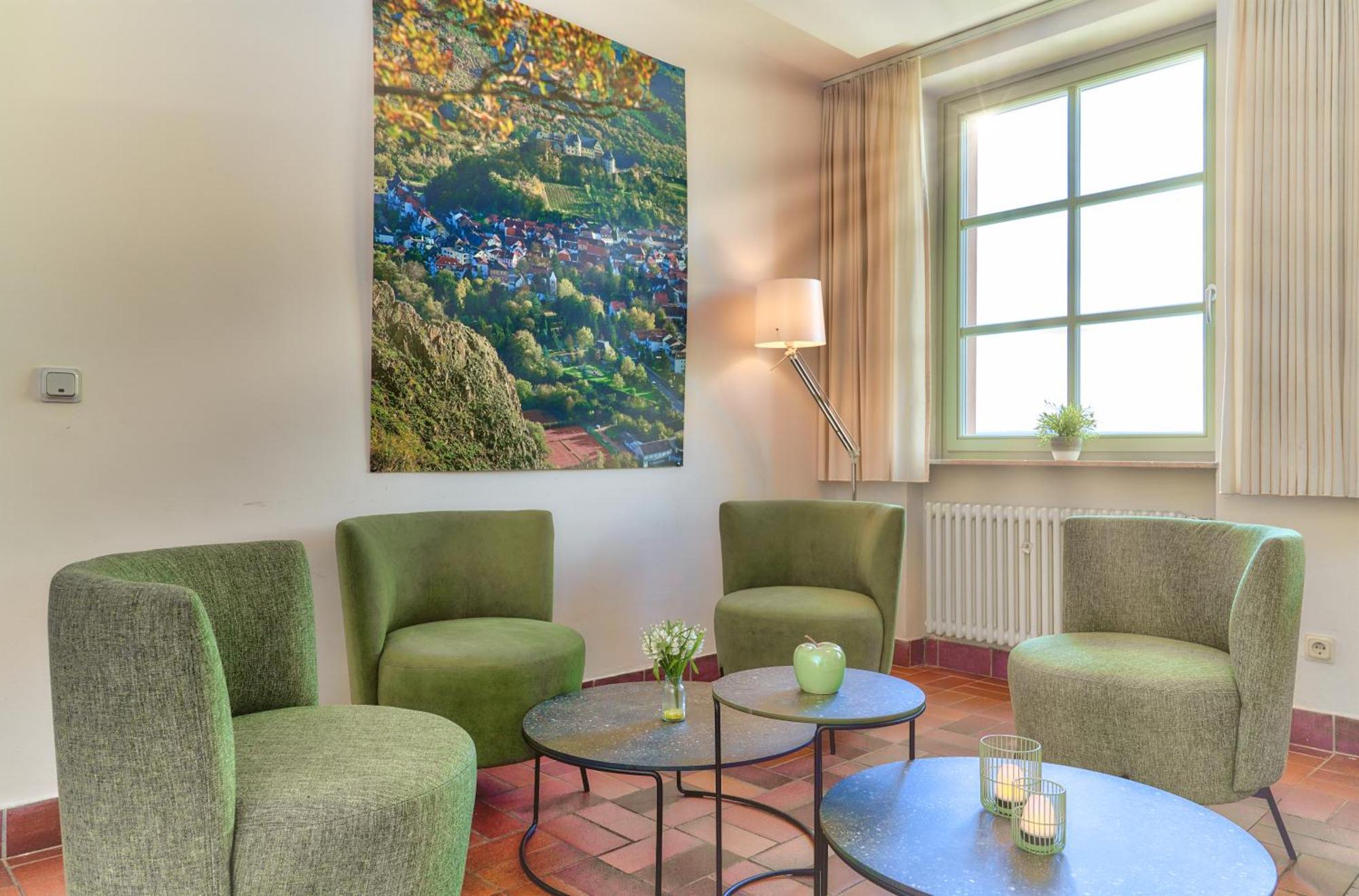 Ev.Familienferien-Und Bildungsstaette Ebernburg Hotel Bad Münster am Stein-Ebernburg Buitenkant foto