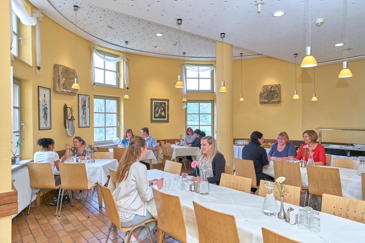 Ev.Familienferien-Und Bildungsstaette Ebernburg Hotel Bad Münster am Stein-Ebernburg Buitenkant foto